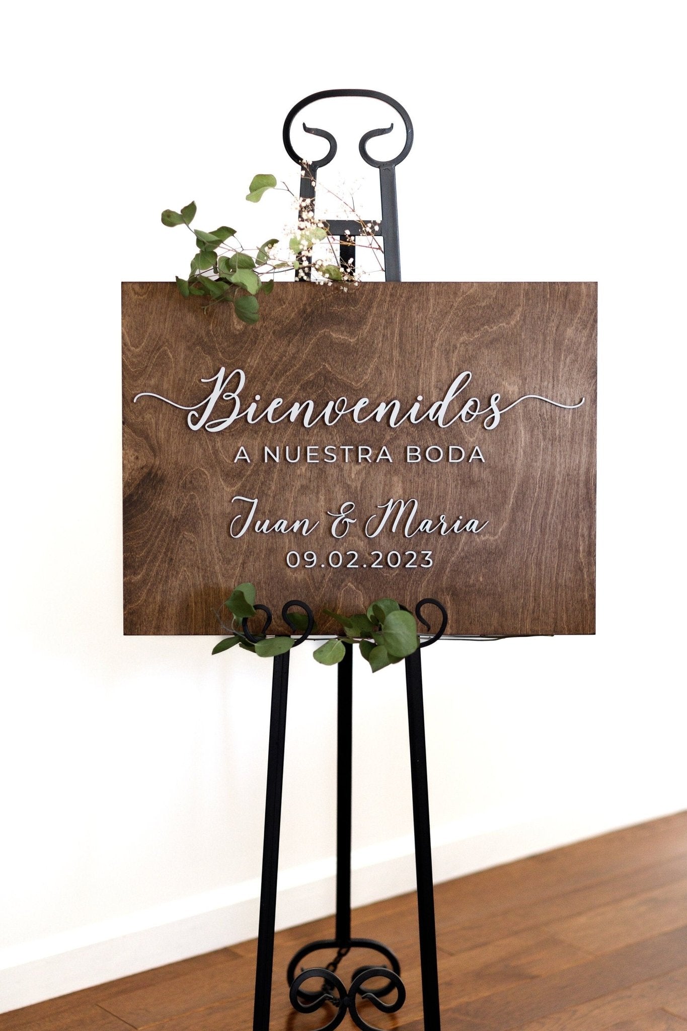 Bienvenidos Welcome Sign - Custom Wood Wedding Sign - Spanish Sign - 3D wedding signage - 3D Espanol Wedding Name Board - Small Town Timbers