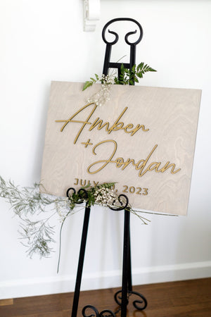 WEDDING WELCOME SIGN | PERSONALIZED NAME SIGN | AMBER & JORDAN - Small Town Timbers